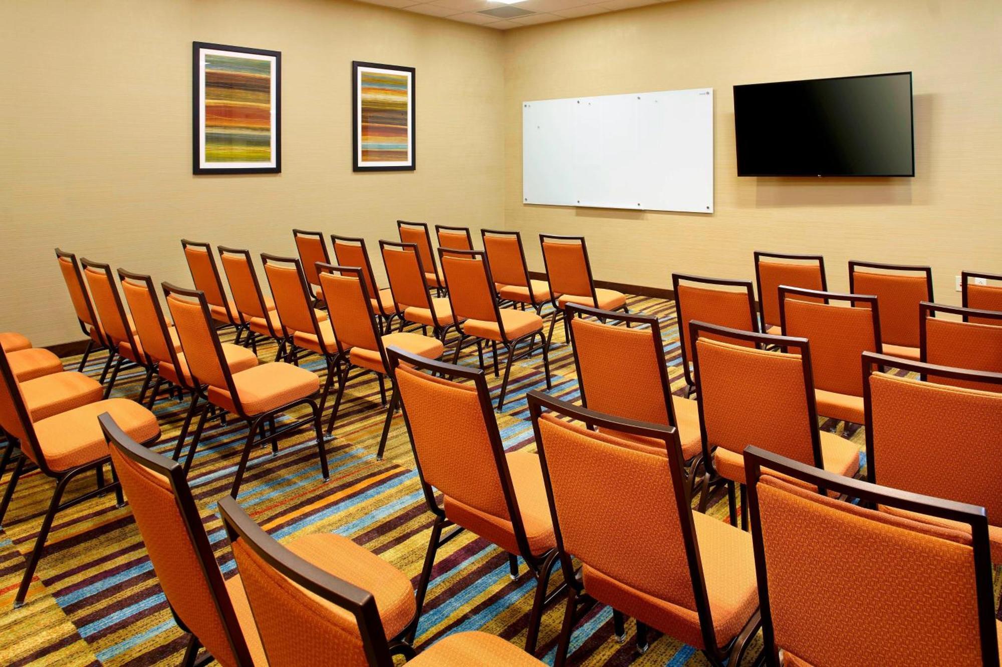 Fairfield By Marriott Inn & Suites Wheeling At The Highlands Triadelphia Екстер'єр фото